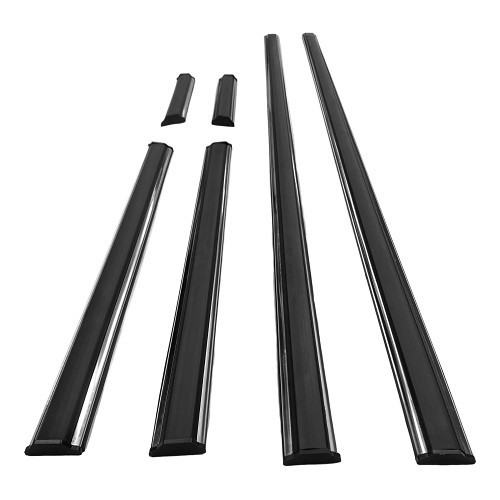 Baguettes noires inserts chromés de tour de caisse inférieur avec fixations pour BMW Série 02 E10 (03/1971-07/1977) - BA14114