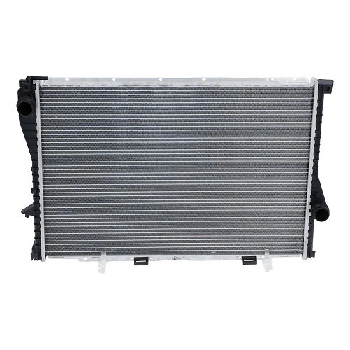  Radiateur d'eau 650x440mm pour BMW Série 5 E39 Berline et Touring (09/1998-12/2003) - avec ou sans climatisation - BC55658 