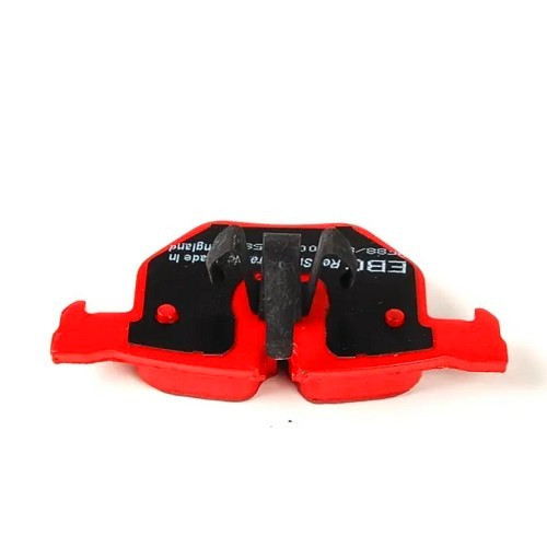  Achterremblok set EBC Rood voor BMW E90/E91/E92/E93 6 cilinders - BH40060-2 