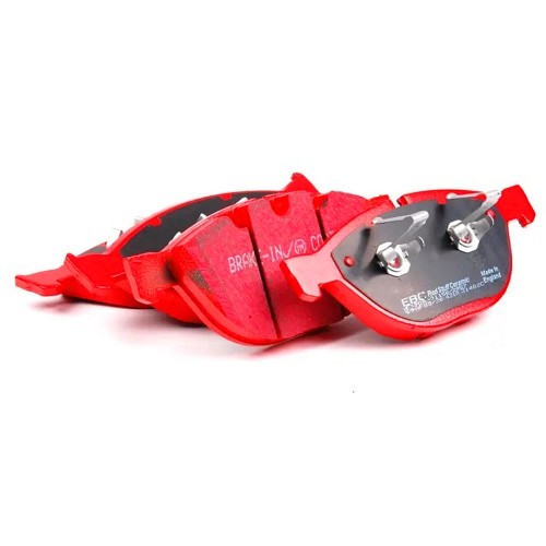     
                
                
    Set di pastiglie dei freni anteriori EBC Rosse per BMW E60/E61 - BH50412
