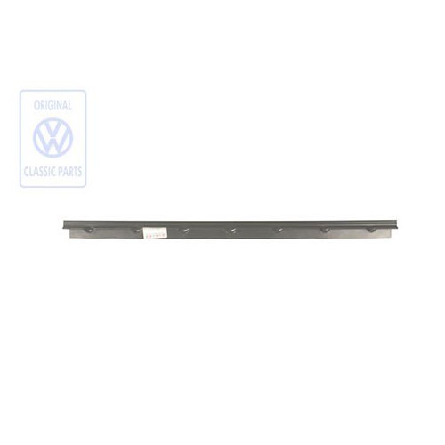  Bas de caisse sous porte arrière de cabine pour VW Transporter T25 - C060355 