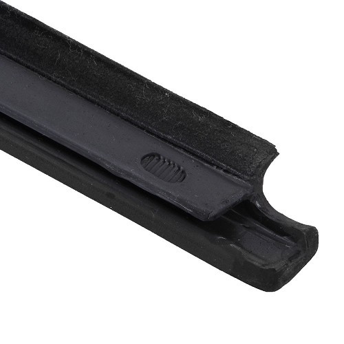 Outer window slot seal for the Polo 6N1 - C236587