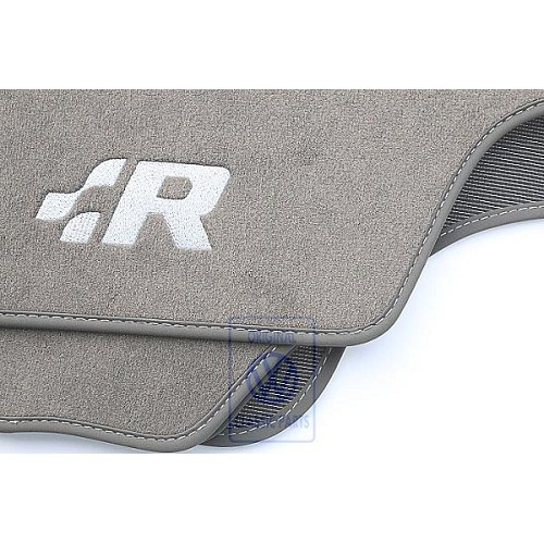  Tapis de sol gris pour Volkswagen Golf 4 R32 - C267763 