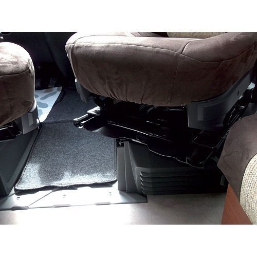 Sockel für drehbaren Sitz auf der Fahrerseite für VOLKSWAGEN Transporter T4 - CF11185