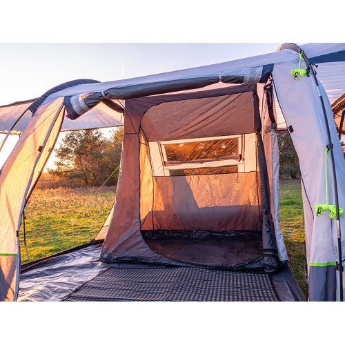 Sleeping space for TOUR EASY 4 awning