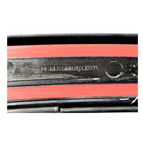 Black plastic deflector screen on original front hood for VW Golf 5 Plus - GC15039
