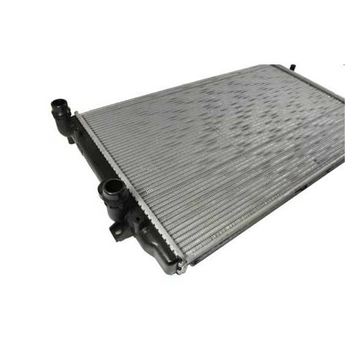 Radiateur d'eau moteur 650 mm pour Golf 4 et Bora - GC55638