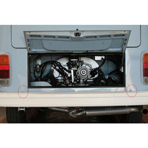 Verschlusskappe auf hinteren Ecken Kombi VW Bay Window und Transporter T3 Pick-up - KA13158