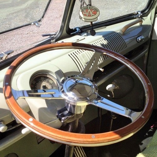 AAC 17" wooden steering wheel with polished aluminium perforated spokes - KB00514