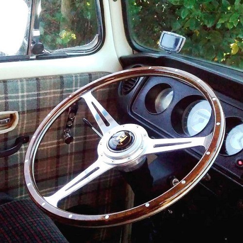 AAC 17" wooden steering wheel with polished aluminium perforated spokes - KB00514