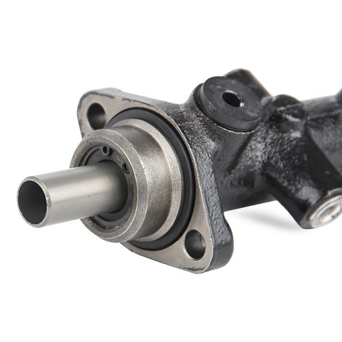 Master cylinder for Combi with brake booster 68 ->79 - KH25403