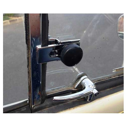 2 anti-diefstal deurpinnen voor de vergrendeling van de deflectoren. - KZ80045