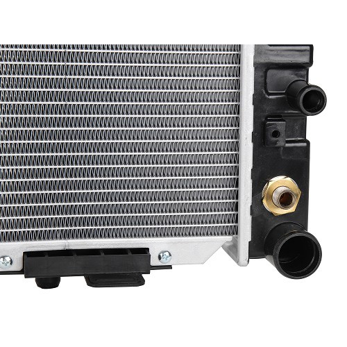 Radiateur moteur pour Mercedes Classe C (W202) avec boite auto - MB01122