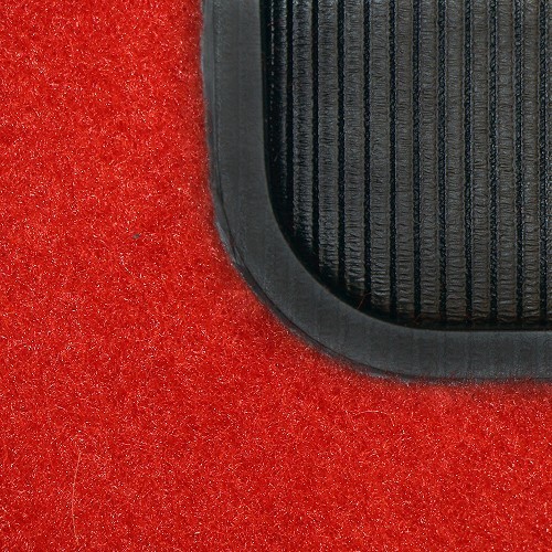 Tapete vermelho e isolamento para Peugeot 205 GTI (1984 - 1994) - UB06601