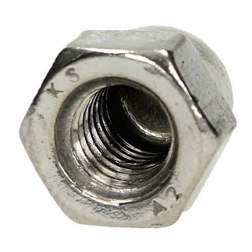 1 Domed chrome nut 6 mm - UC52501