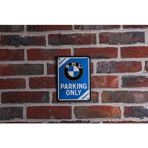 Placa metálica decorativa BMW PARKING ONLY - 20 x 15 cm - UF01711