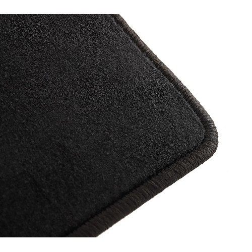 Wolfsburg Edition zwarte tapijten voor Volkswagen Kever 1303 - 4 stuks - VB26107