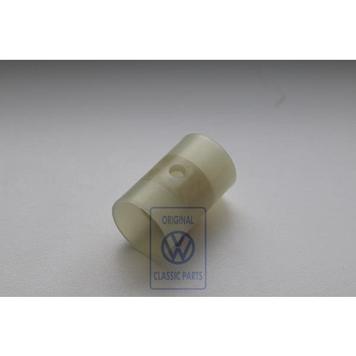  Douille gauche sur fourchette d'embrayage avec axe en 20 mm pour Volkswagen Coccinelle 72-> & Combi 76-> - VS31810 